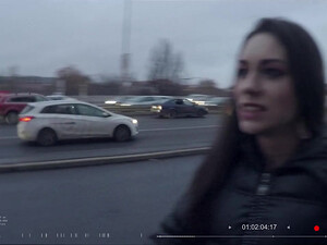 Большой хуй за щеку Arwen Gold
