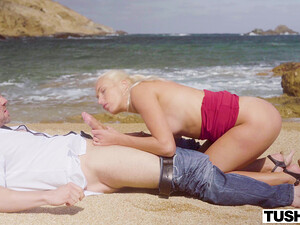 Анальная порнуха с красивой блондинкой