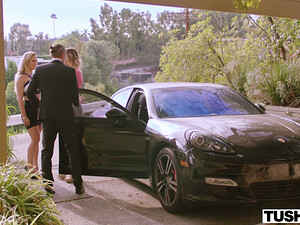 Телочка участвует в анальном сексе подруги