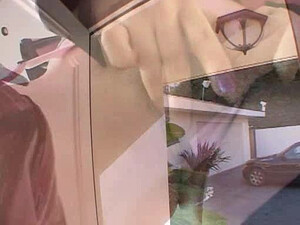 Групповой анальный трах с молодой девкой